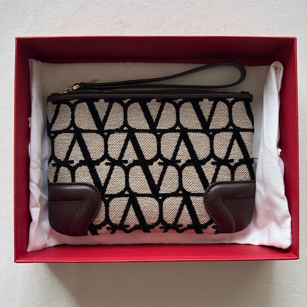 Valentino pouch